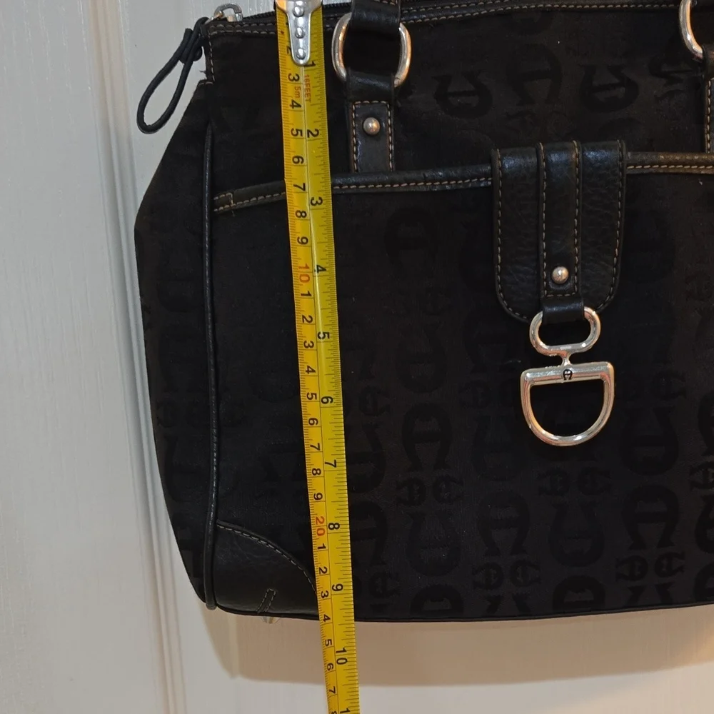 Etienne Aigner Signature Black shoulder Purse Bag Tote